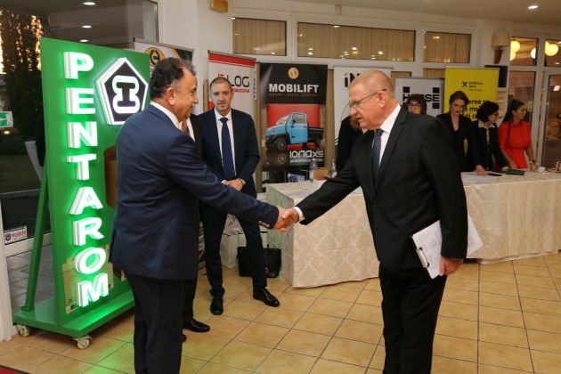 Conducerea Primăriei Orașului Mioveni
