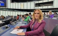 gabriela firea la pe Sursă foto: FB Gabriela Firea
