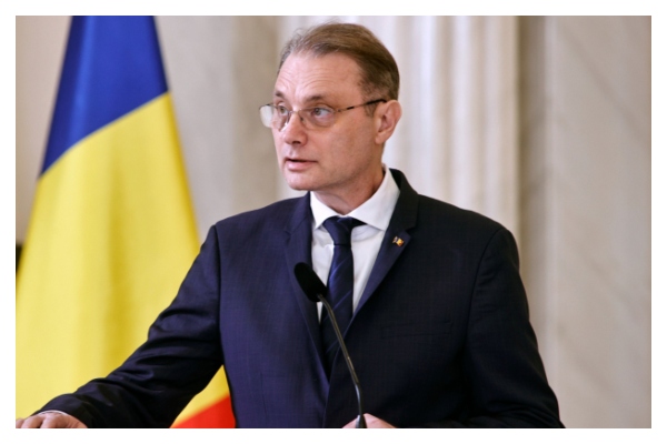 Luca Niculescu Luca Niculescu atac școli