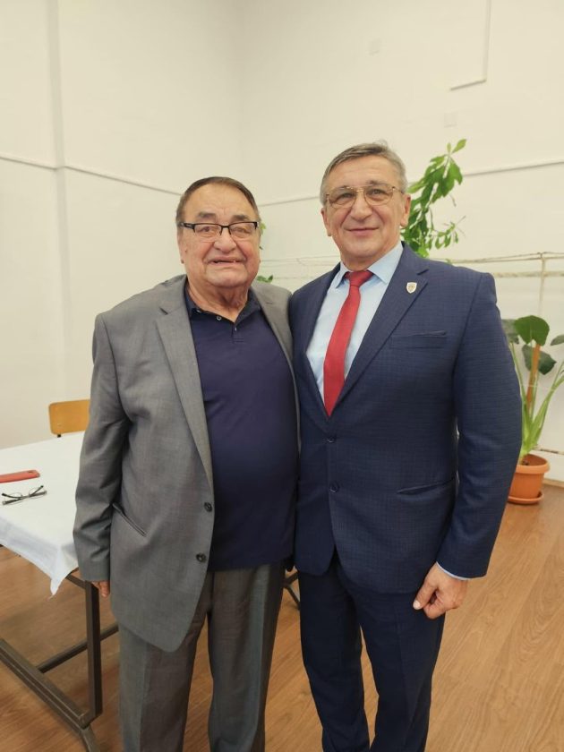 festivitate la Liceul Teoretic Costești