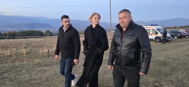 Comunitatea din Mățău a păstrat vie și în acest an tradiția Focului lui Sumedru 2 Focul lui Sumedru la Mățău