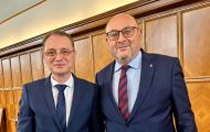 Mînzină si premierul
